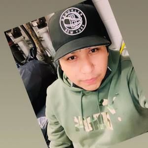 Meet your Posher, Efren